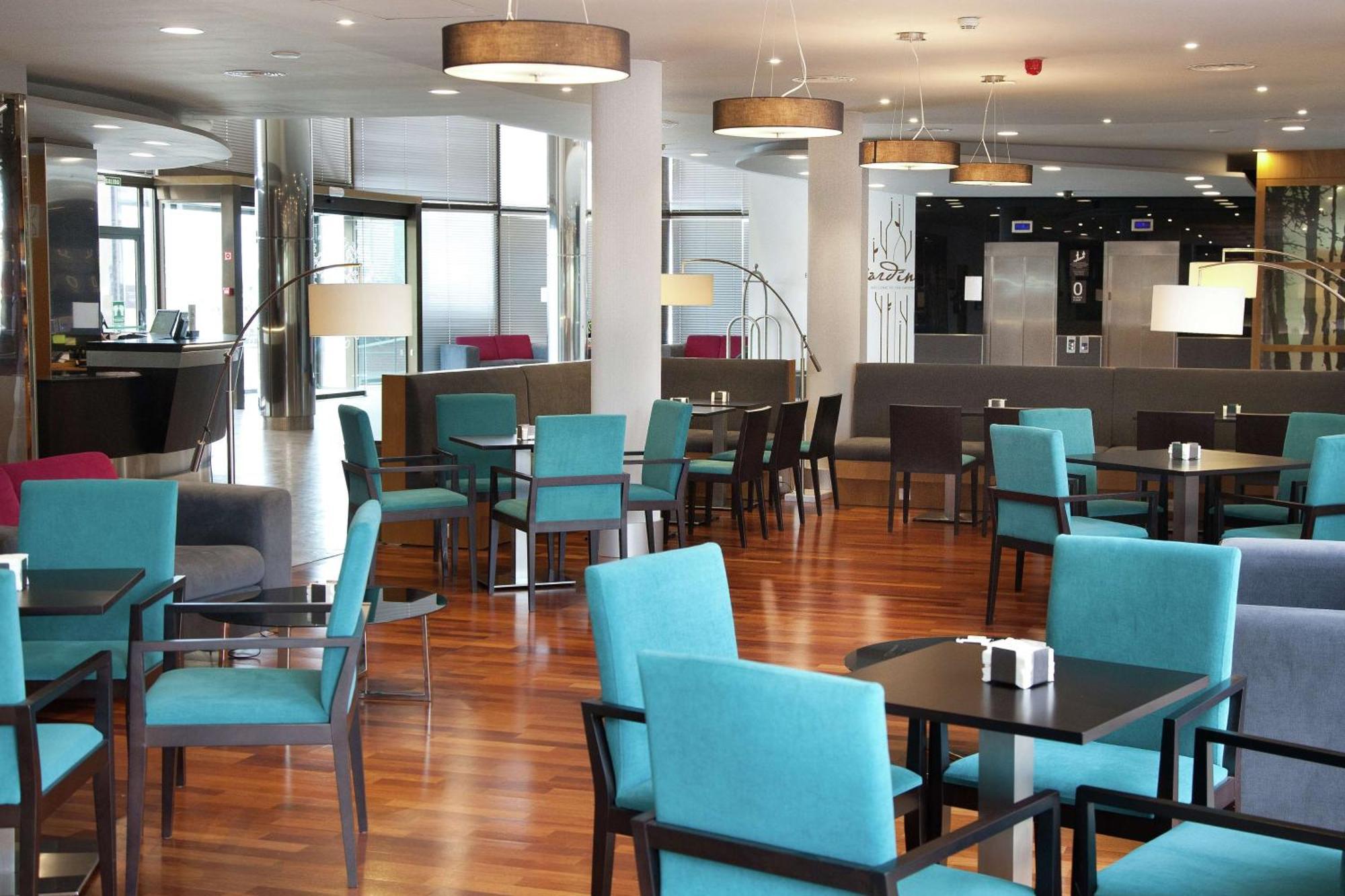 Hilton Garden Inn Малага Екстериор снимка