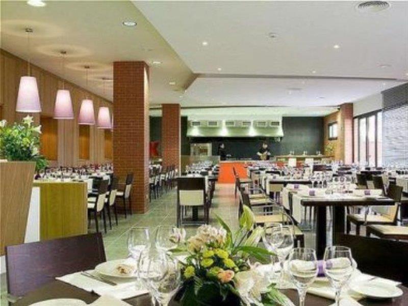 Hilton Garden Inn Малага Екстериор снимка