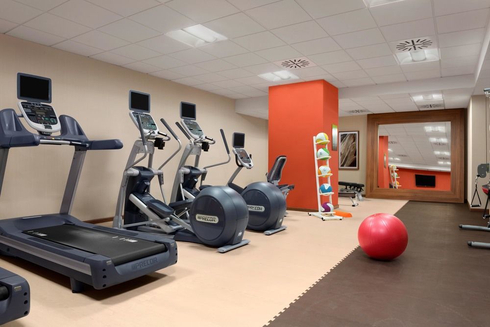 Hilton Garden Inn Малага Екстериор снимка