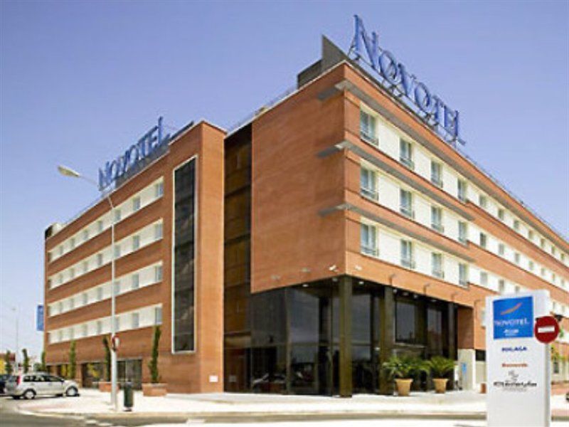 Hilton Garden Inn Малага Екстериор снимка