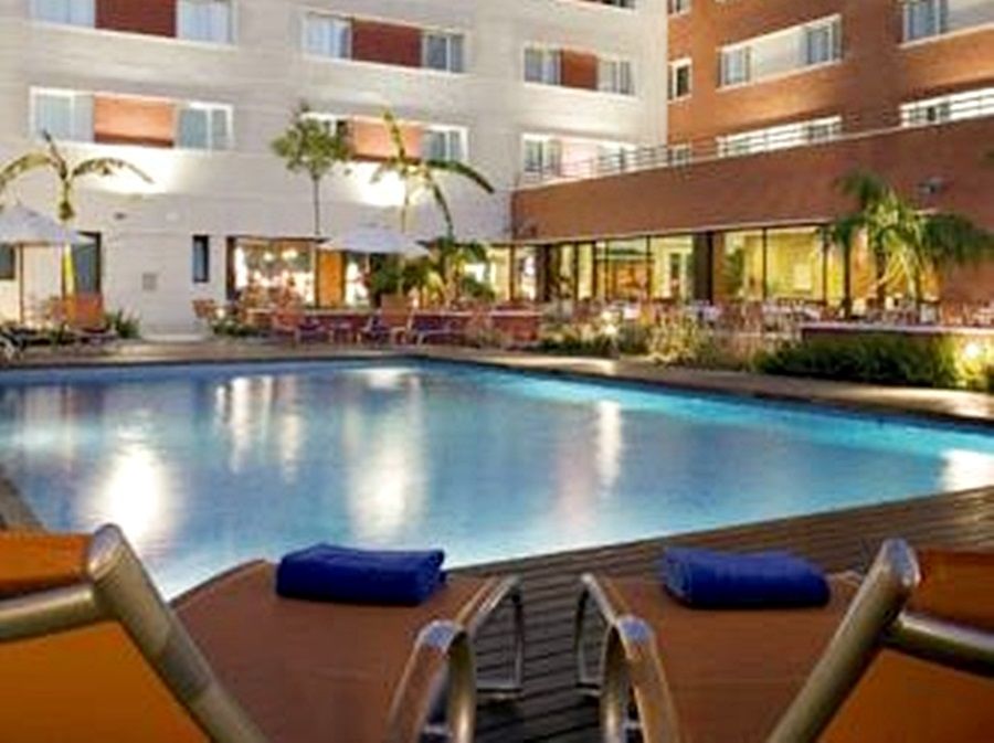 Hilton Garden Inn Малага Екстериор снимка